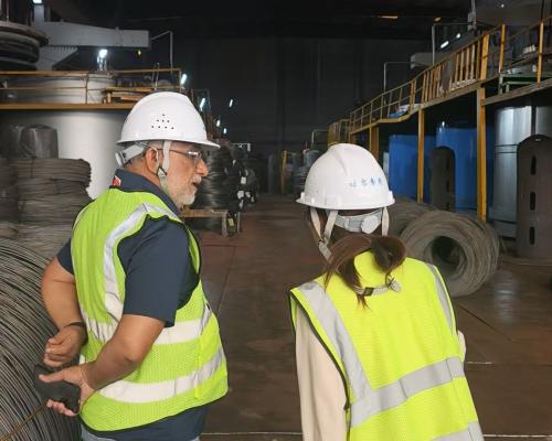مشتریان پاکستانی برای بازرسی و مبادله از Aotian بازدید می کنند و به طور مشترک...